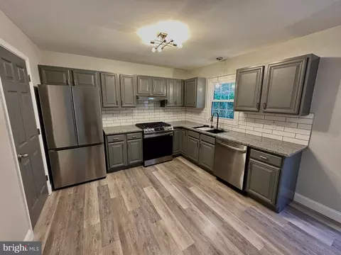 421 Crosswinds Dr, Lititz, PA 17543 photo 5