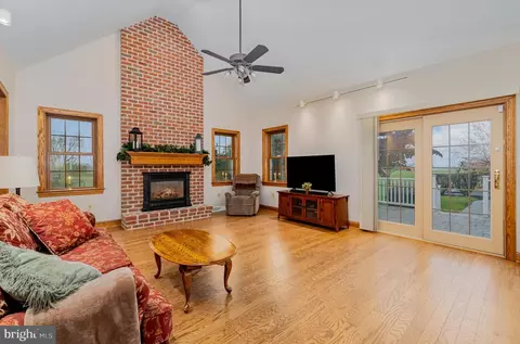 445 W Newport Rd, Lititz, PA 17543 photo 15
