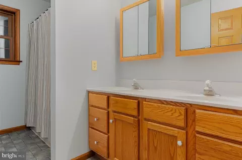 445 W Newport Rd, Lititz, PA 17543 photo 33