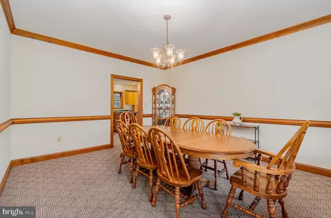 445 W Newport Rd, Lititz, PA 17543 photo 9