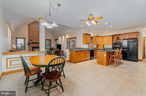 445 W Newport Rd, Lititz, PA 17543 photo 11