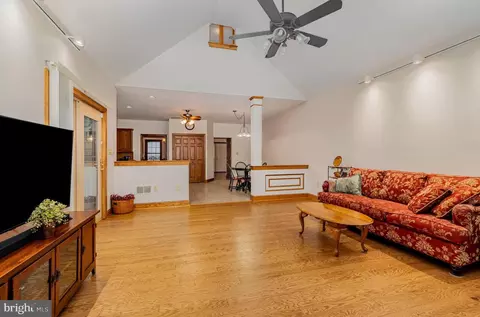 445 W Newport Rd, Lititz, PA 17543 photo 16