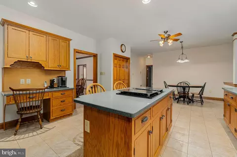 445 W Newport Rd, Lititz, PA 17543 photo 14