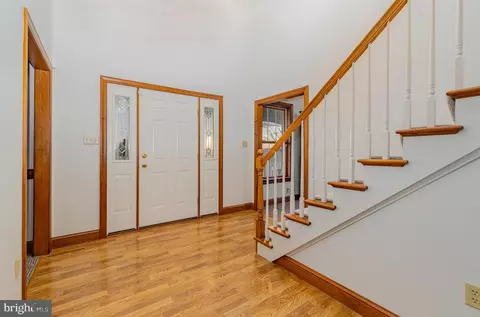 445 W Newport Rd, Lititz, PA 17543 photo 5