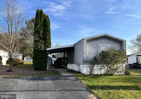44 Christy Ln, Lititz, PA 17543 photo 3