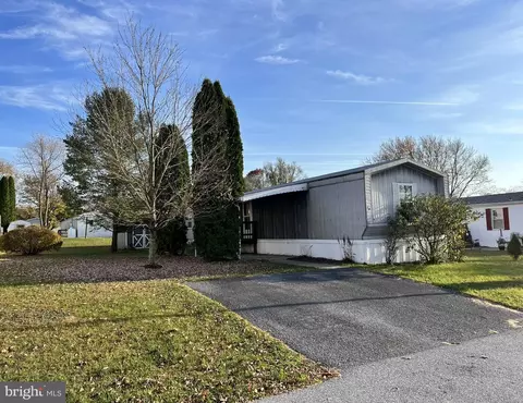 44 Christy Ln, Lititz, PA 17543 photo 2