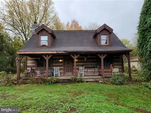 2553 Shumaker Rd, Manheim, PA 17545