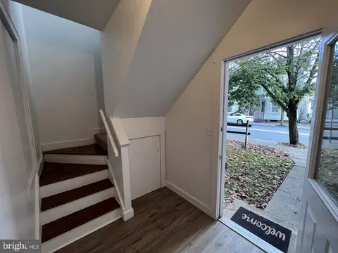 27 W Orange St, Lititz, PA 17543 photo 7