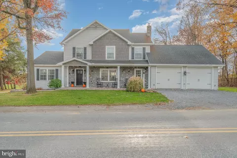 106 Skyview Ln, Lititz, PA 17543 photo 1
