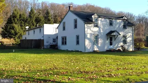61 W Elm St, Conestoga, PA 17516
