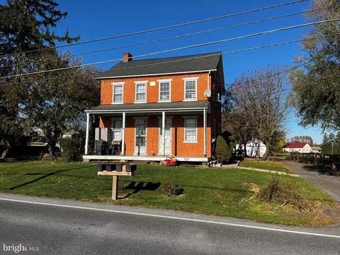 1077 Graystone Rd, Manheim, PA 17545