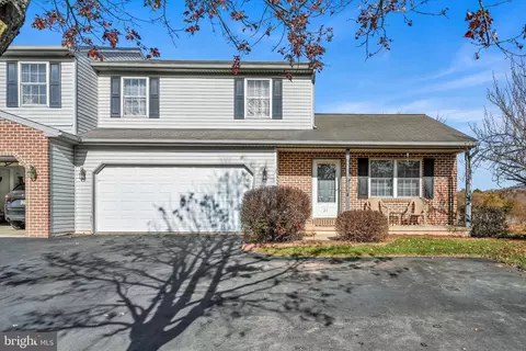 21 Rosemont Dr, Denver, PA 17517