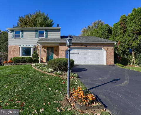 1746 Crooked Oak Dr, Lancaster, PA 17601
