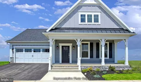 301 Freedom Dr, Ephrata, PA 17522
