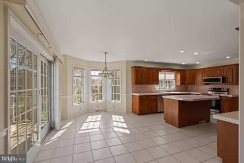 Kitchen - 2755 Pendleton Dr, Lititz, PA 17543 photo 2 of 2