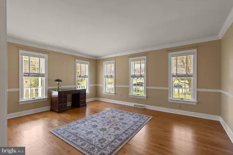 Living - 2755 Pendleton Dr, Lititz, PA 17543 photo 1 of 3