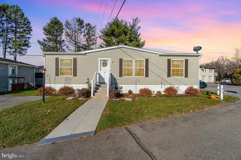 44 Janis Rd, Gordonville, PA 17529