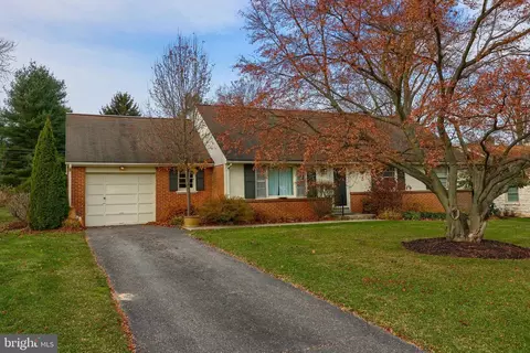 1922 Bloomingdale Ave, Lancaster, PA 17601