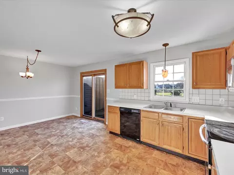 89 Laurie Ln, Lititz, PA 17543 photo 8
