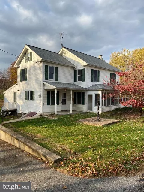 444 Frogtown Rd, Pequea, PA 17565