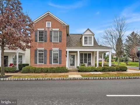 610 Old Post Ln, Strasburg, PA 17579