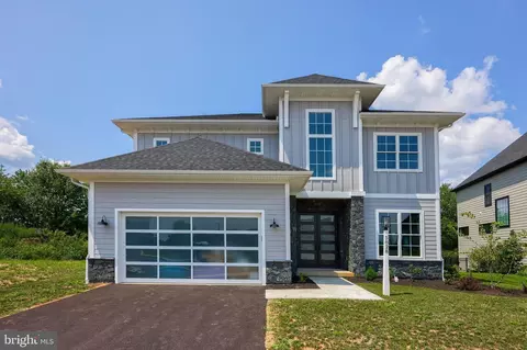 5828 Wild Lilac Dr, East Petersburg, PA 17520