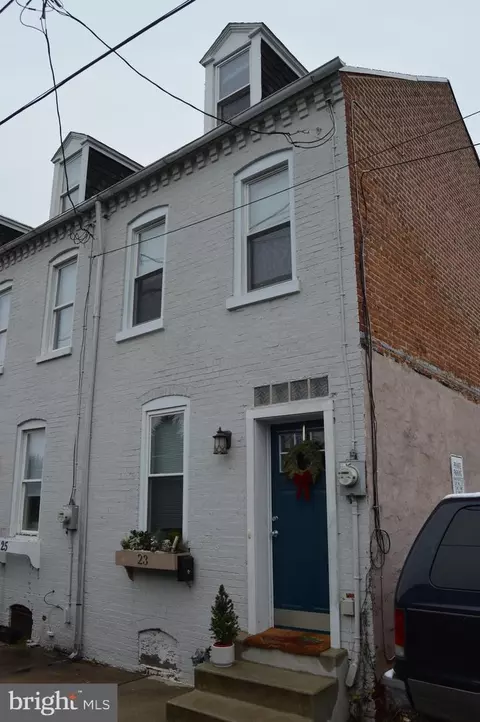 23 Lee Ave, Lancaster, PA 17603