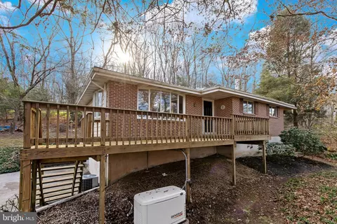 10 Schoolhouse Rd, Kirkwood, PA 17536