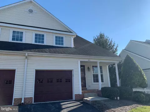 624 Chatham Way, Lititz, PA 17543 photo 2