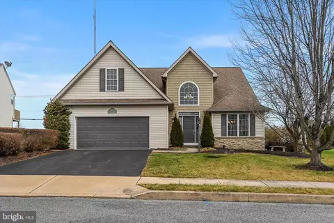 952 Hedgewyck Ln, Elizabethtown, PA 17022