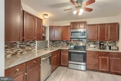 229 Conway Dr, Lititz, PA 17543 photo 6