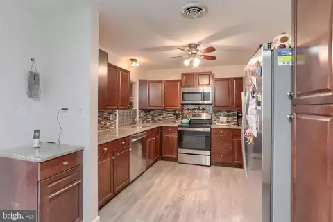 229 Conway Dr, Lititz, PA 17543 photo 7