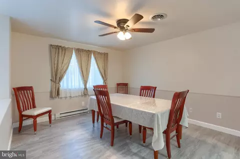 229 Conway Dr, Lititz, PA 17543 photo 4