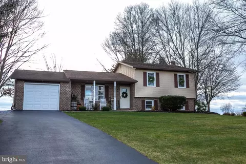 1876 Milton Grove Rd, Mount Joy, PA 17552