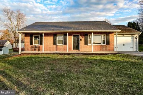 391 Abbeyville Rd, Lancaster, PA 17603