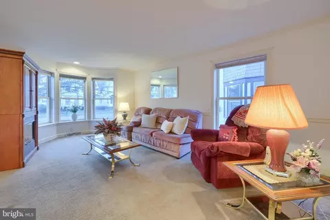 149 S Broad St, Lititz, PA 17543 photo 4