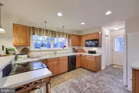 149 S Broad St, Lititz, PA 17543 photo 17