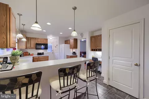 149 S Broad St, Lititz, PA 17543 photo 16