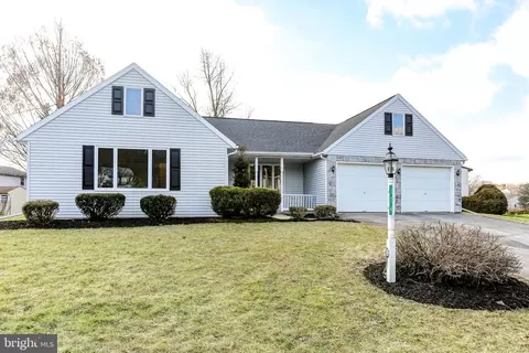 174 Wheatland Dr, Denver, PA 17517
