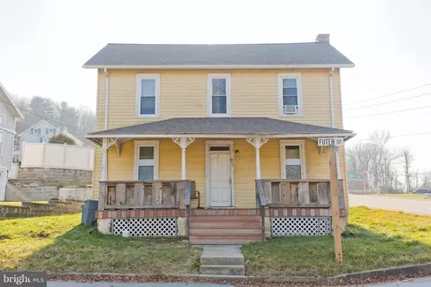 863 Route 41, Gap, PA 17527