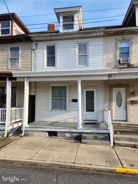 403 Spruce St, Denver, PA 17517