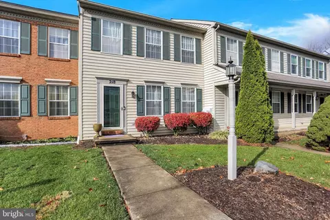 218 Old Hershey Rd, Elizabethtown, PA 17022