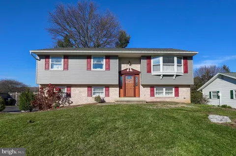 409 Nottingham Ave, Lancaster, PA 17601