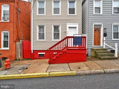 638 High St, Lancaster, PA 17603