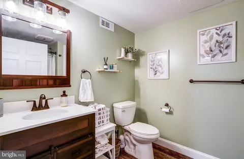 114 End Ave, Akron, PA 17501 photo 38
