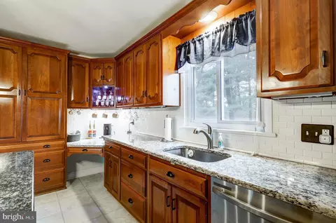 114 End Ave, Akron, PA 17501 photo 16