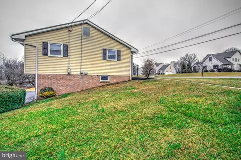 1 Appaloosa Dr, Lititz, PA 17543 photo 6