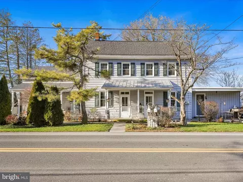 702 Woodcrest Ave, Lititz, PA 17543