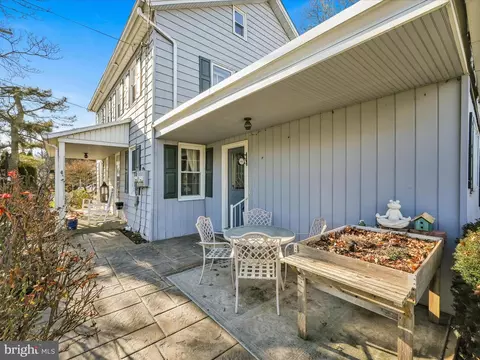 702 Woodcrest Ave, Lititz, PA 17543 photo 4