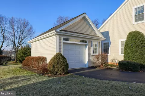 524 Providence Ct, Lititz, PA 17543 photo 5